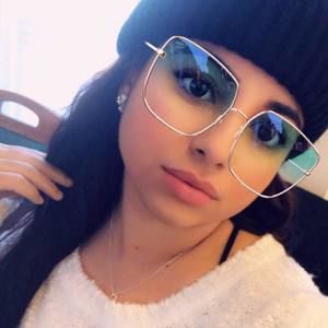 Meet your Posher, Nada